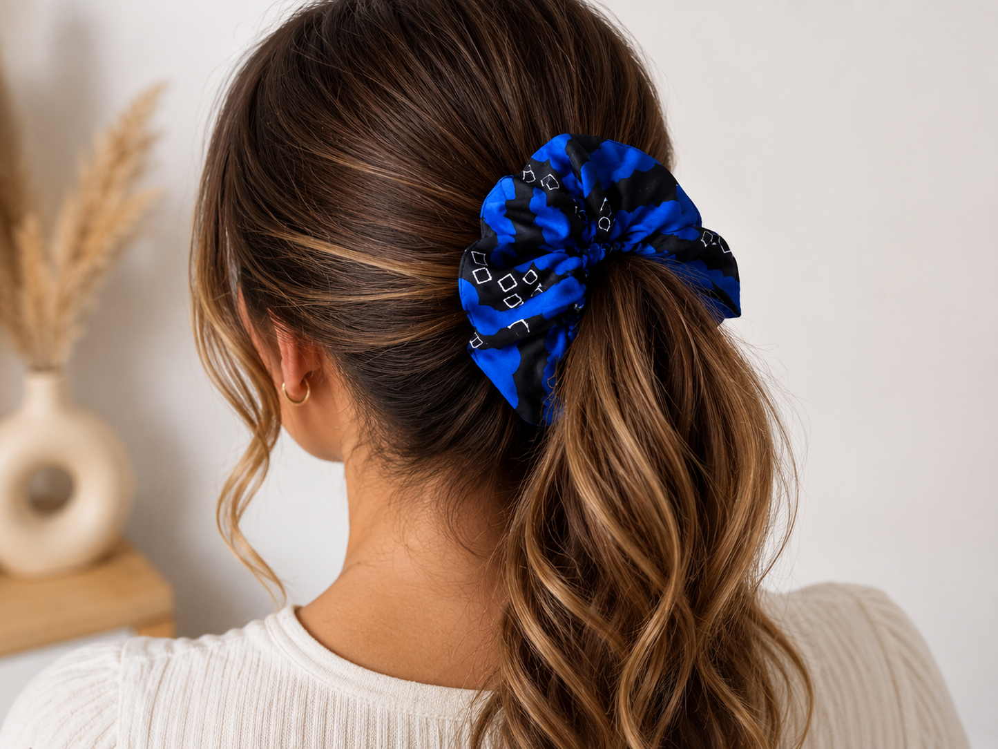 Maxi Chouchou Wax Bleu Électrique – Volume & Élégance